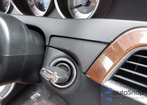 2013 Mercedes-Benz C 300 Sport 4Matic z USA, uszkodzony, nr VIN WDDGF8AB0DR251331